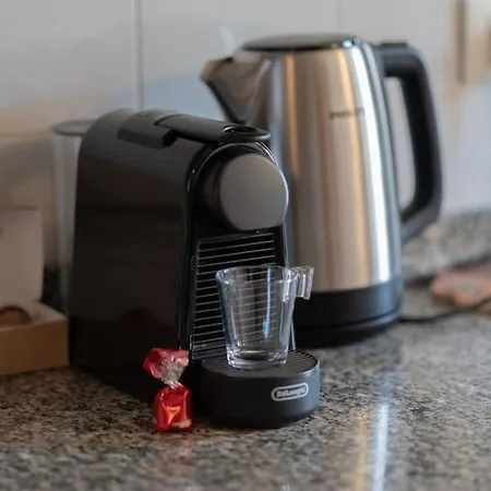 Apartamento Trilocale In Centro A Con Balcone E Garage *