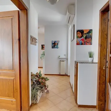 Apartment Trilocale In Centro A Con Balcone E Garage Cormons